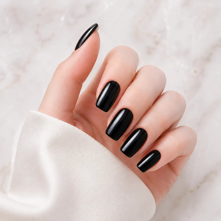 Bold & Dark semi-cured gel nail strips by Wessiny