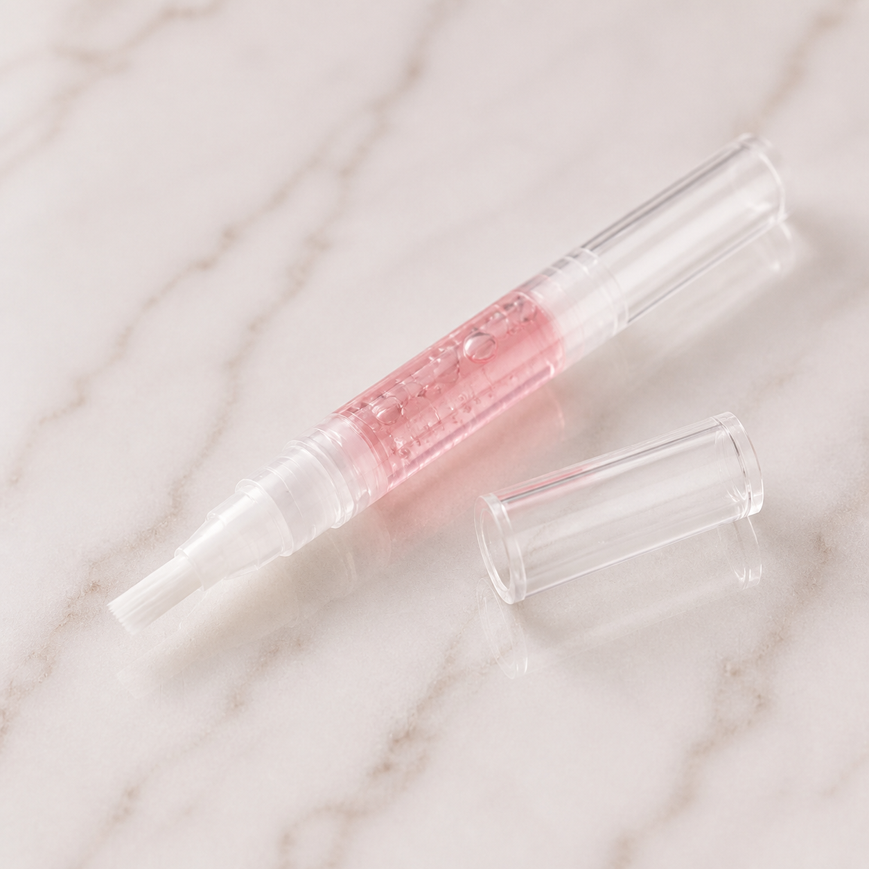 Wessiny Cuticle Oil Remover Pen brush applicator detail