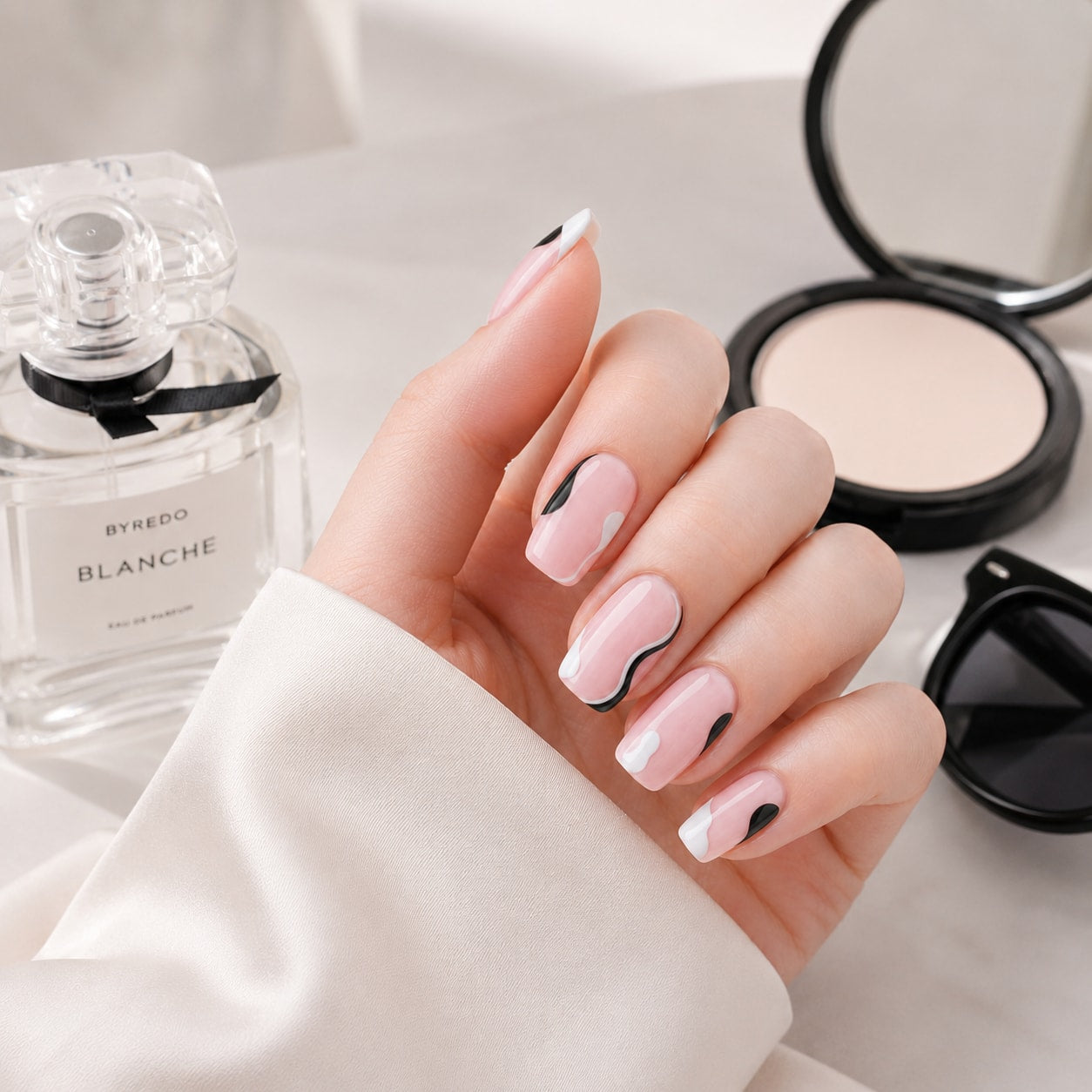 Black White Abstract Line Semi-Cured Gel Nail Strips - Wessiny product image 3