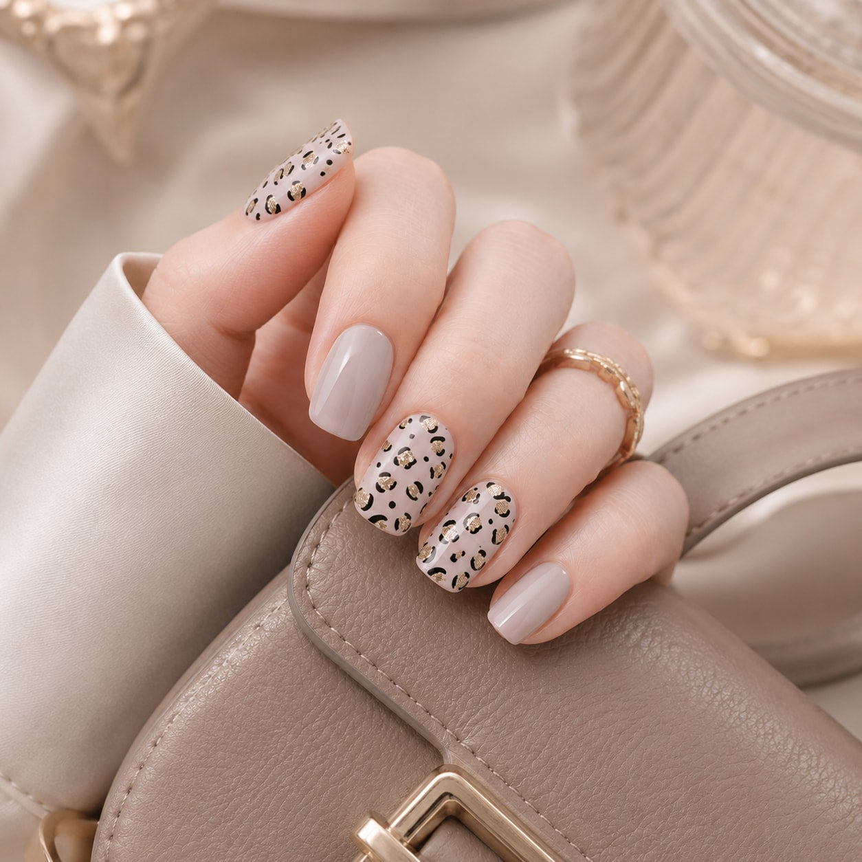 Dalmatian Nude Accent Semi-Cured Gel Nail Strips - Wessiny product image 3