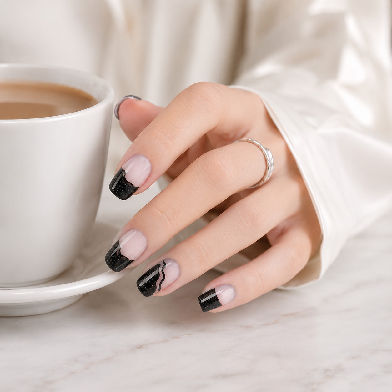 Black French Swirl Accent Semi-Cured Gel Nail Strips - Wessiny product image 3